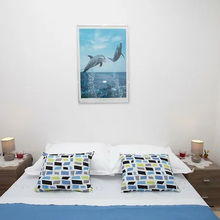 Frane, Karlo I Sestre Agnic Holiday home *