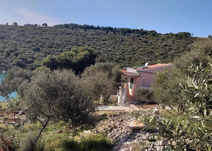 Frane, Karlo I Sestre Agnic * Donji Okrug (Ciovo)